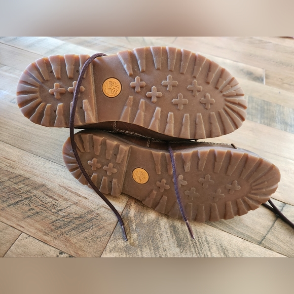 Men's Ultra Soft Leather Timberland Hiking Boots - Picture 10 of 13